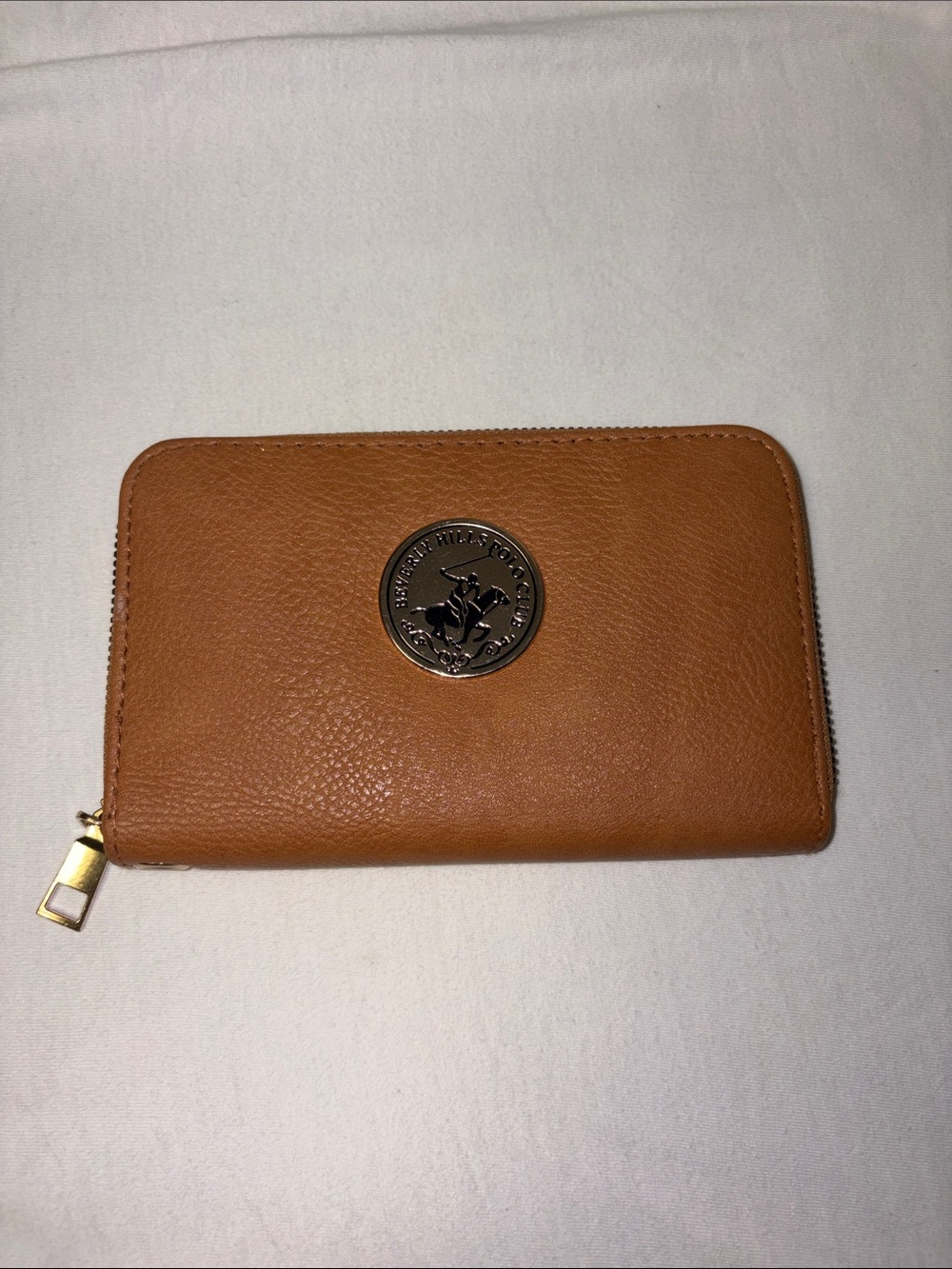 Beverly Hills Polo Club - Pebbled Tan Zip Card Holder with Round Metal Emblem